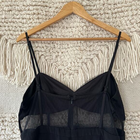 Fame & Partners Francesca Mesh Gown - Picture 8 of 9